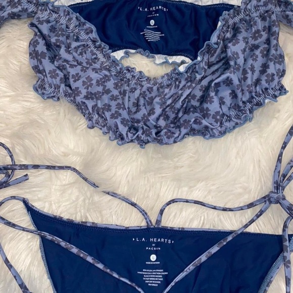 LA Hearts by PacSun blue flower emily lettuce off the shoulder bikini - Picture 4 of 4
